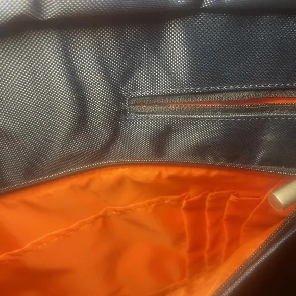 Targus Blue And Orange Messenger Bag For Men, Laptop Crossbody, Adjustable Strap - Picture 7 of 9